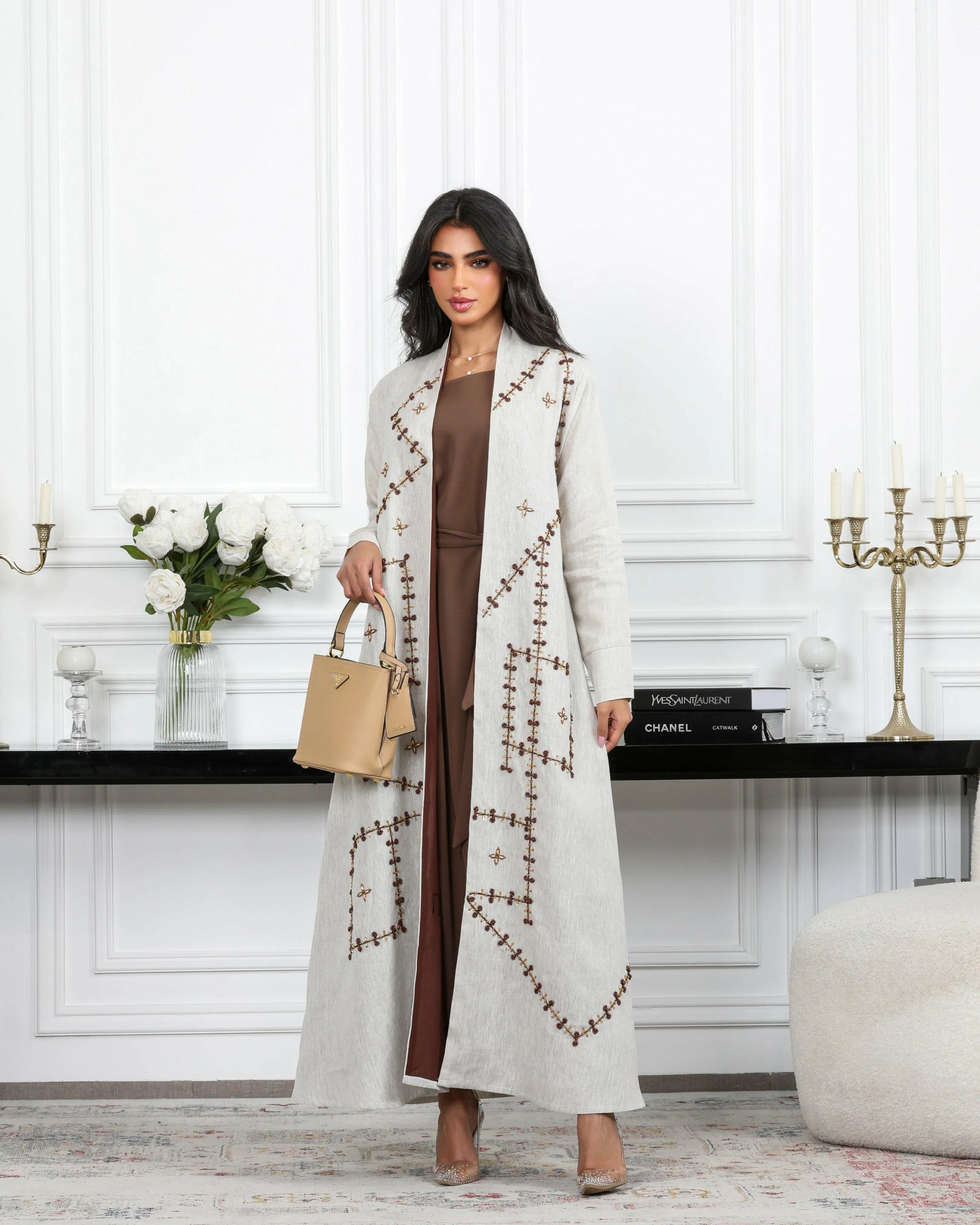Linen beige abaya with brown pearl