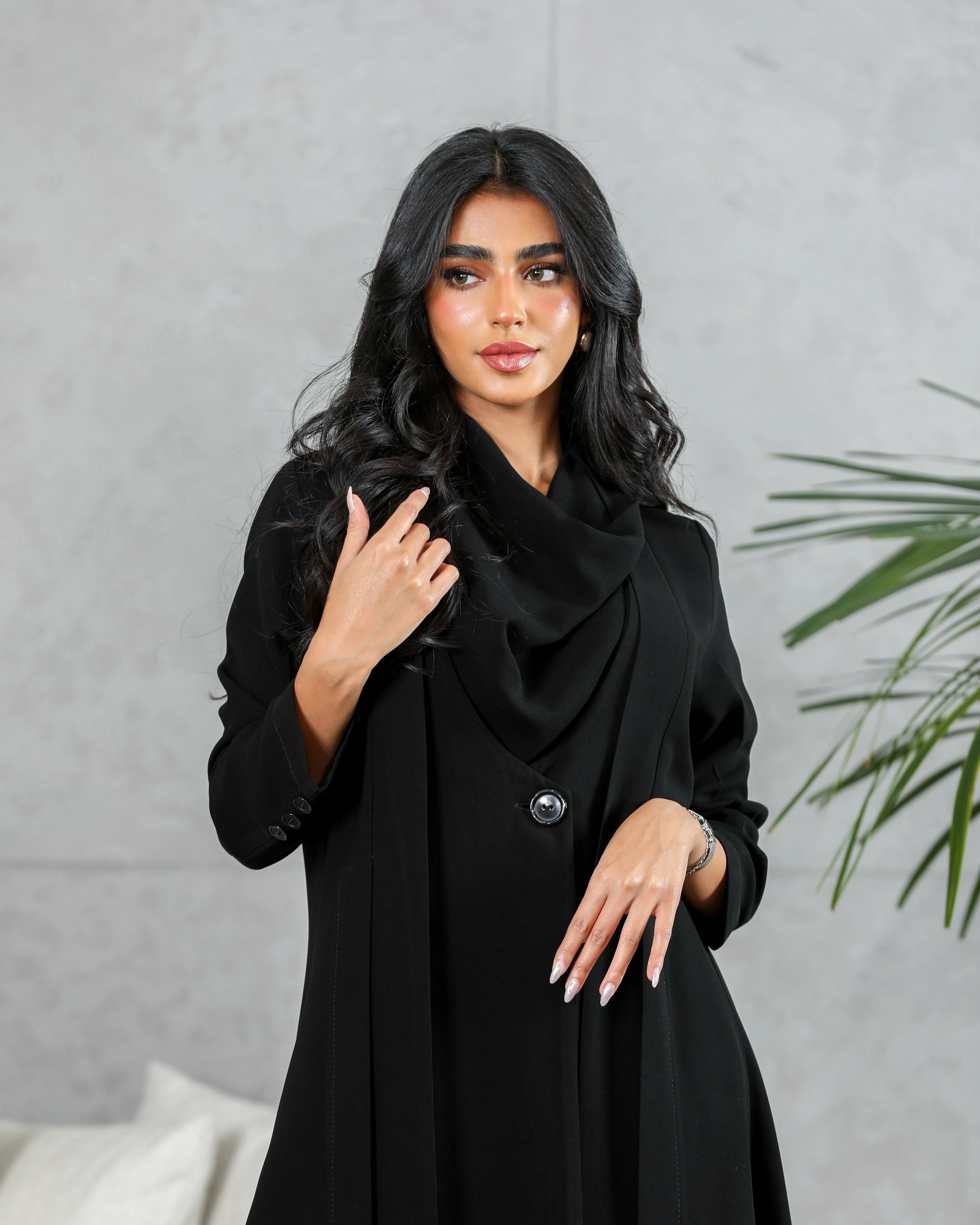 عباية كريب سوداء