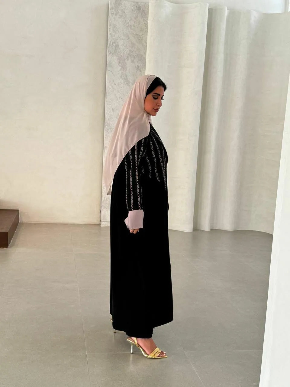 Black crepe blazer abaya embroidered from the top with beige sleeves