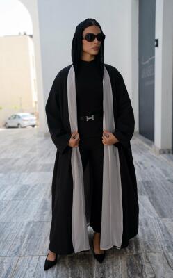 Black Trenchcoat lined with gray chiffon-free size