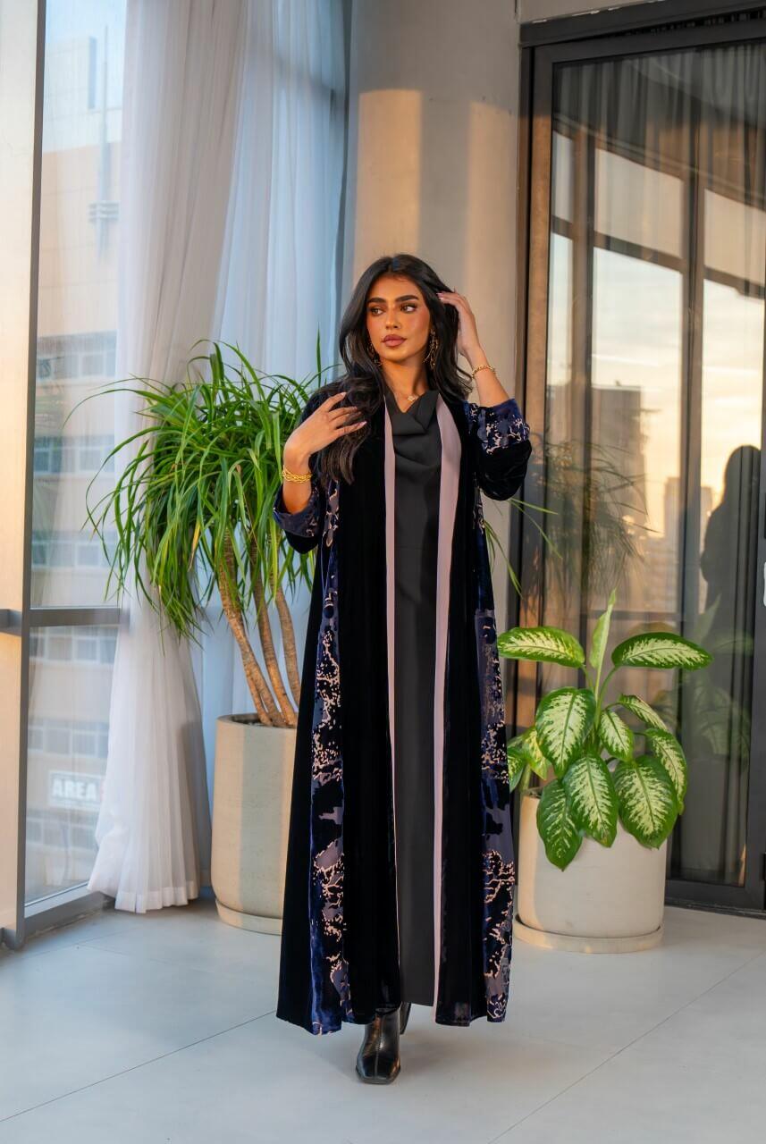Navy velvet abaya lined with beige