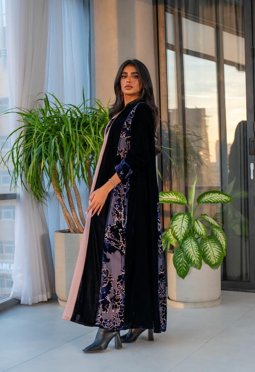 Navy velvet abaya lined with beige