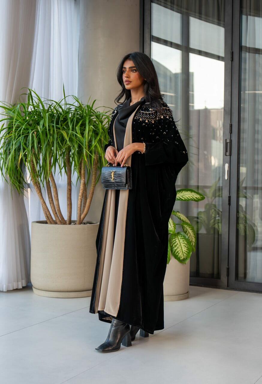 Black velvet bisht abaya with embroidery-free size