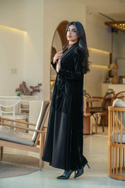 Black crepe and velvet abaya