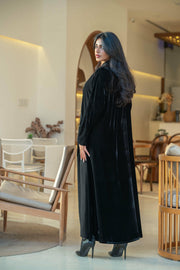 Black crepe and velvet abaya