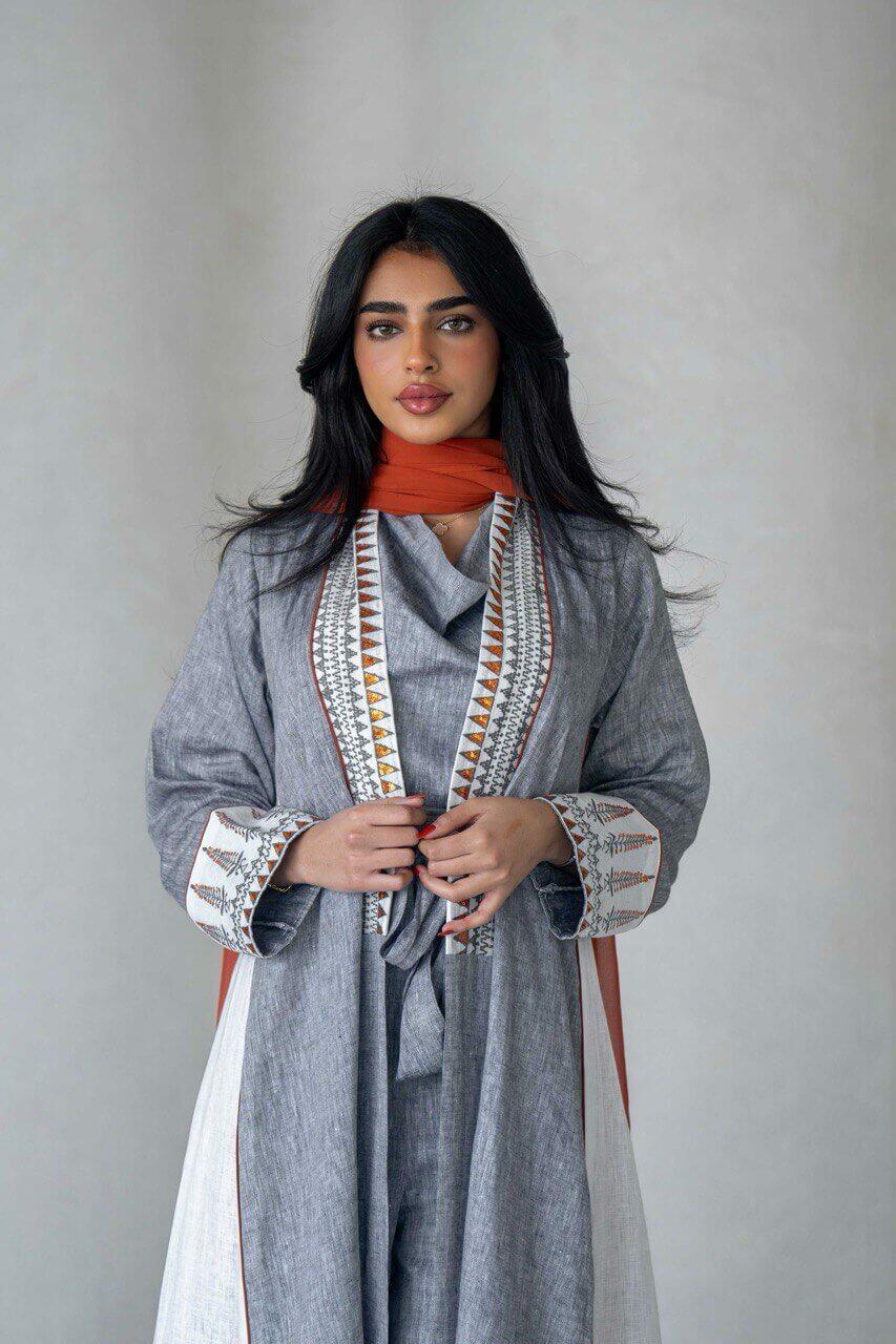 Light gray and white linen abaya