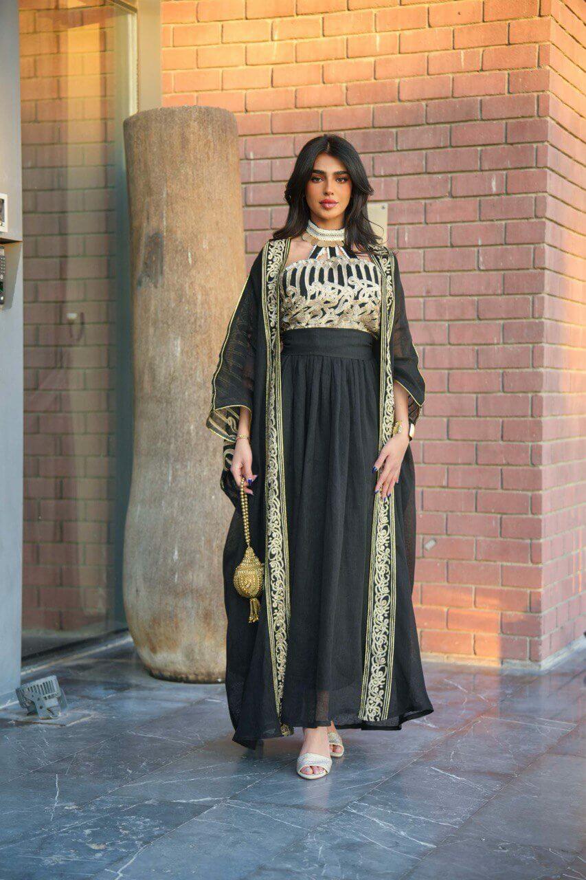 Black bisht abaya with black dress made of burlap with letter embroidery
