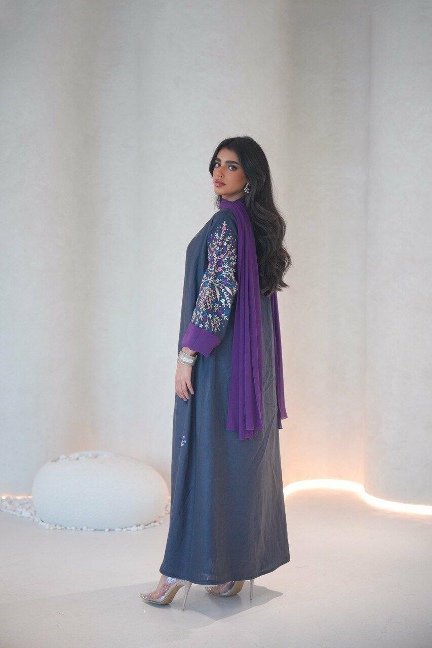 Navy linen abaya with embroidery