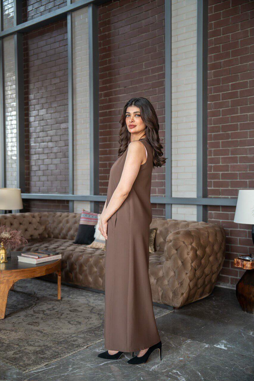 Brown crepe dress with side pockets