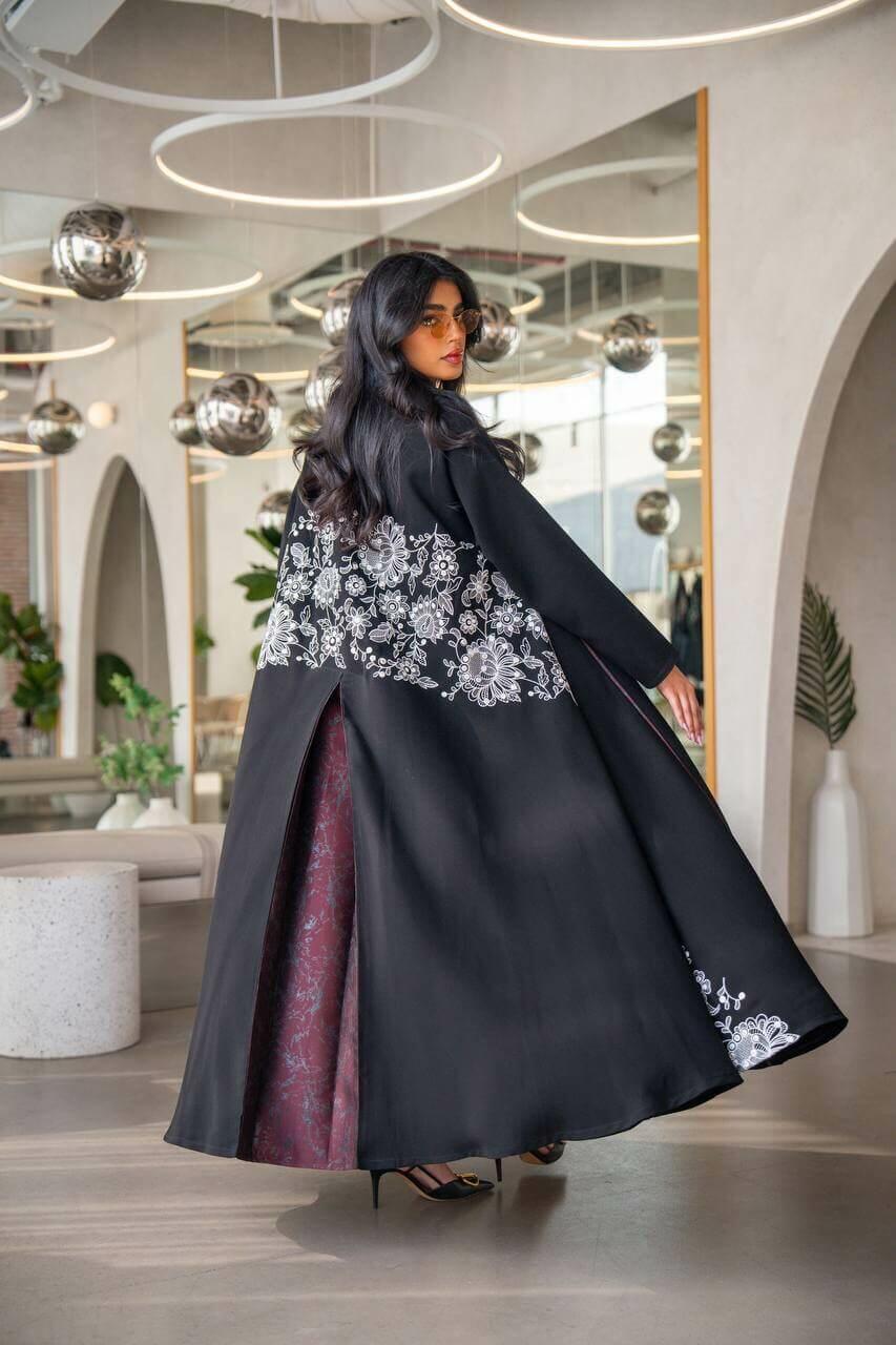 Black Cuban crepe with a jacquard fabric abaya with white embroidery-free si
