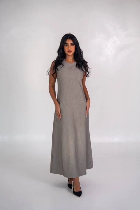 crepe dress in gray. C:197 Gray
