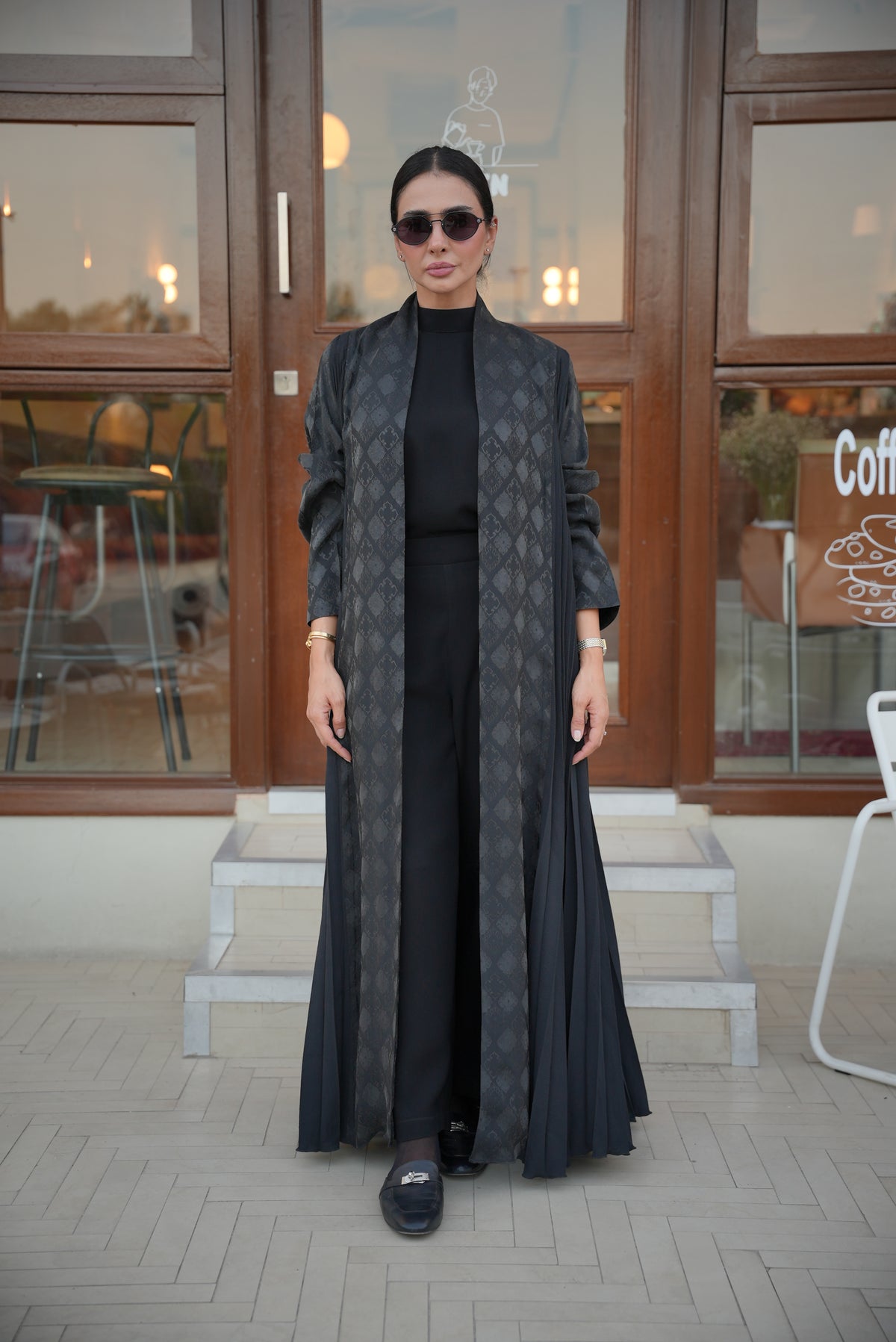 Patterned silk crepe abaya - 2000