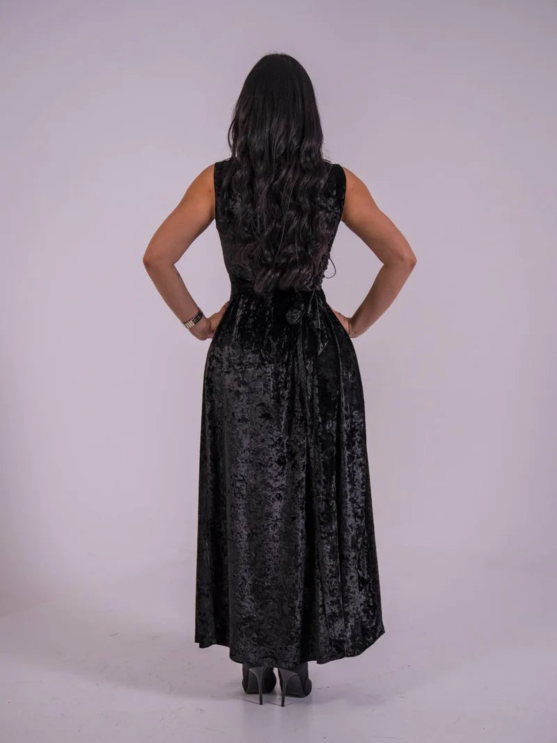 black stretch velvet dress. C:223 Black
