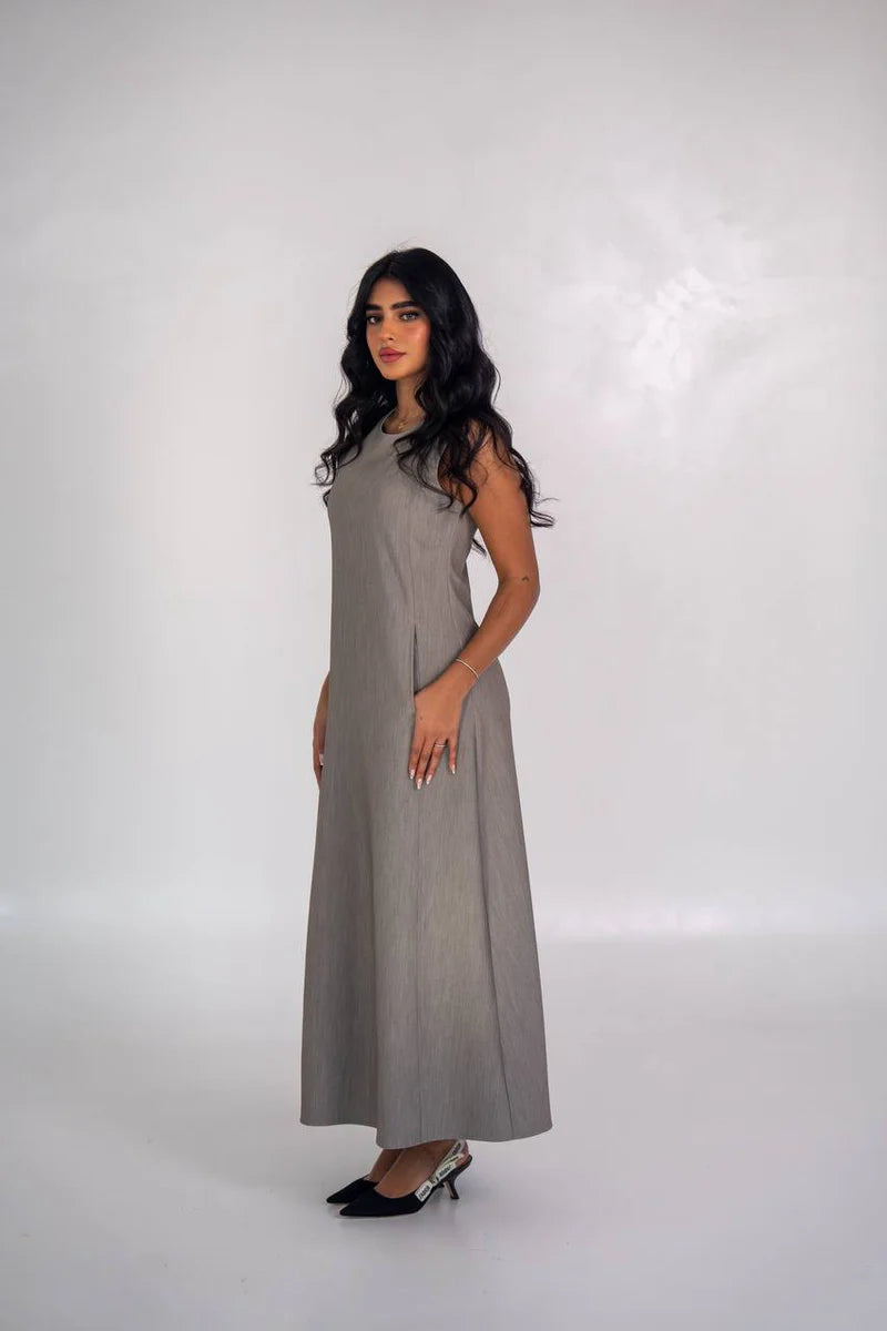 crepe dress in gray. C:197 Gray
