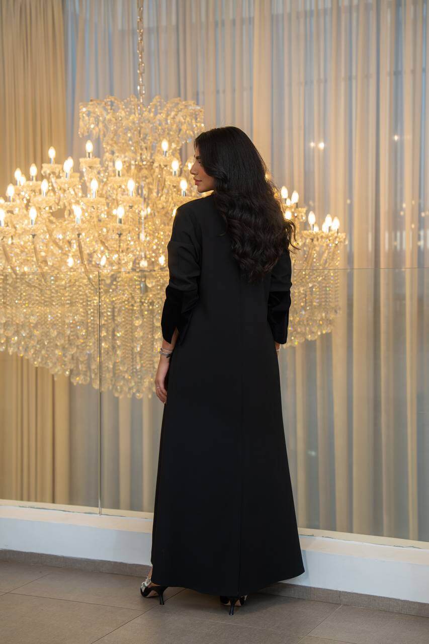 Black Crepe abaya with velvet