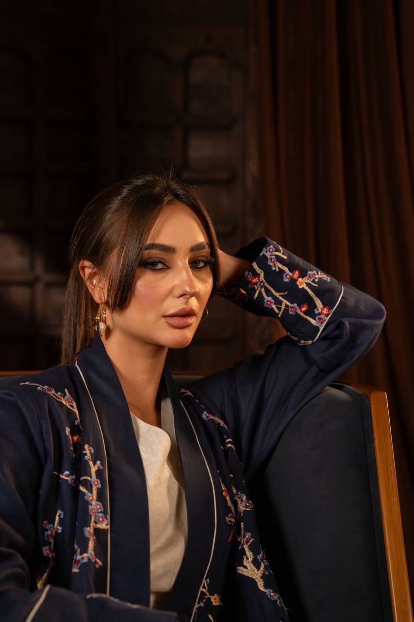 Linen abaya in navy blue with embroidery