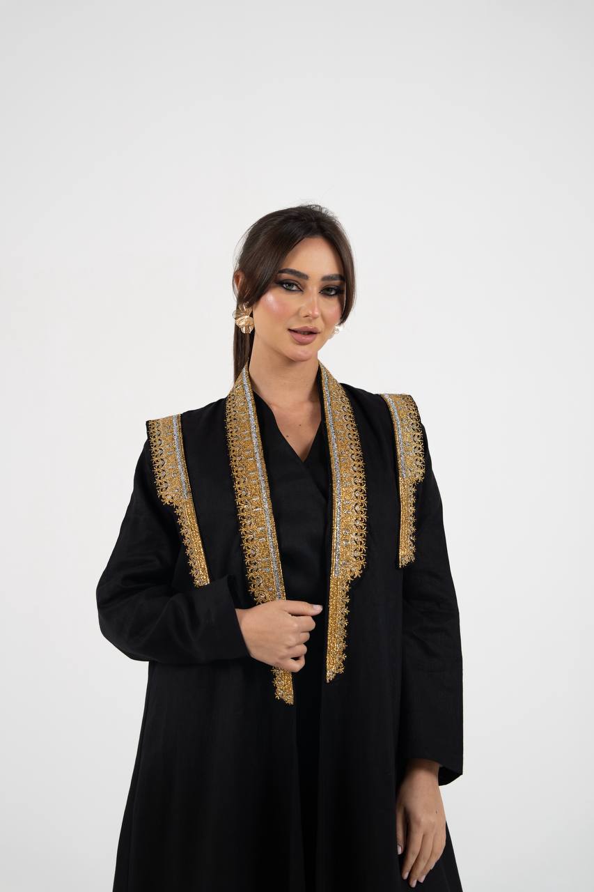Linen abaya in black with embroidery