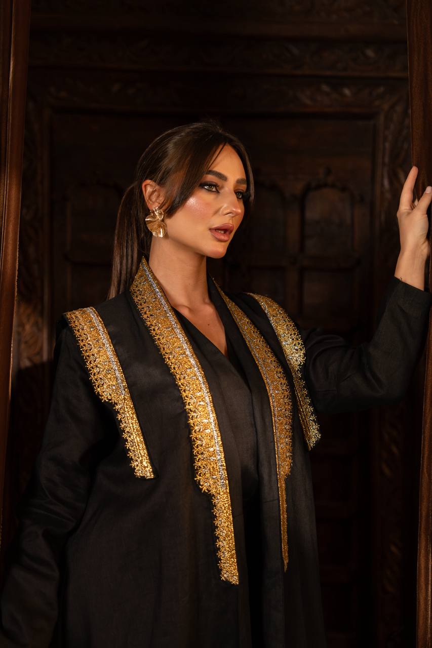 Linen abaya in black with embroidery