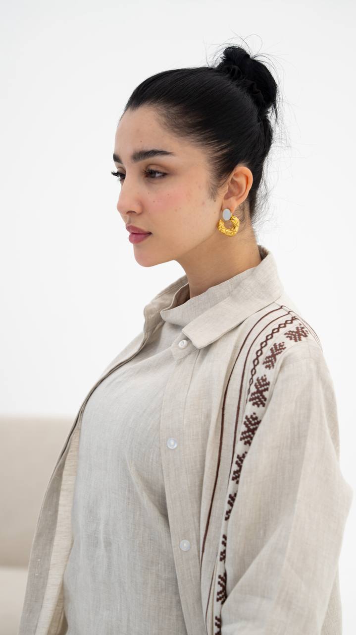 Beige linen abaya with embroidery (1924)