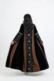 Velvet and crepe abaya with white embroider