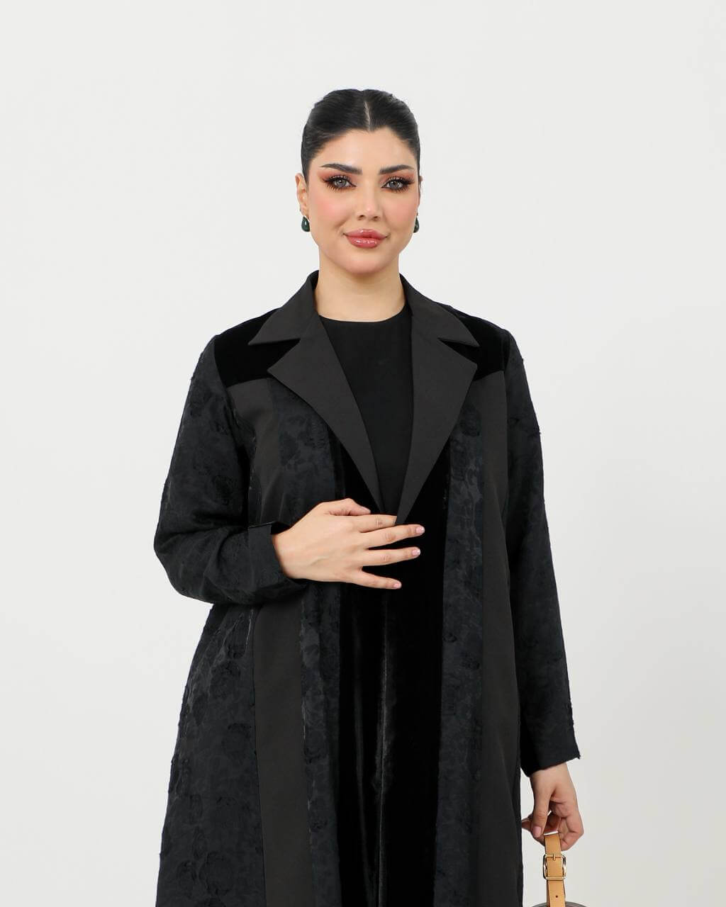 Crepe blazer abaya with velvet, in black colo