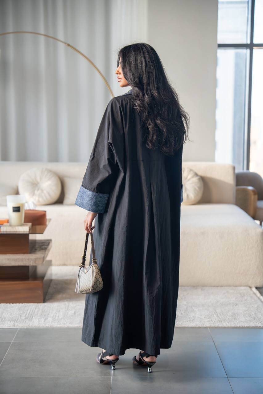 Black trench coat with denim details-free size