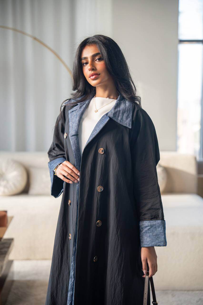 Black trench coat with denim details-free size