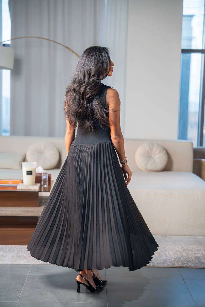 Black pleated crepe stretch dress