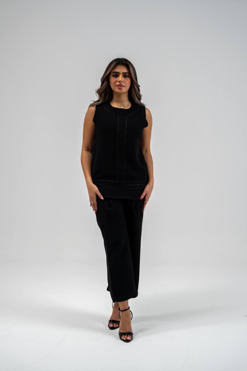 Blouse and pants set, black crepe