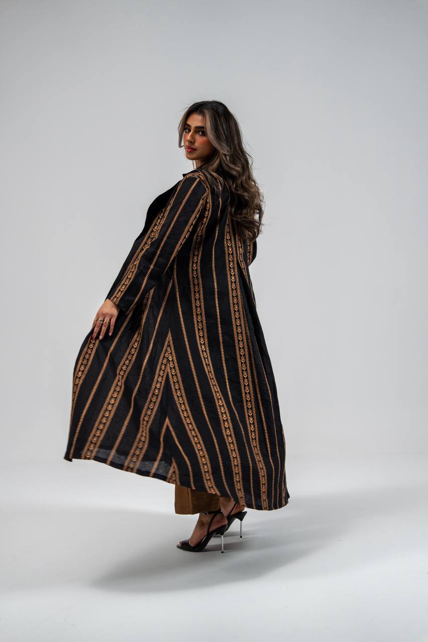 Linen abaya in black with embroidery