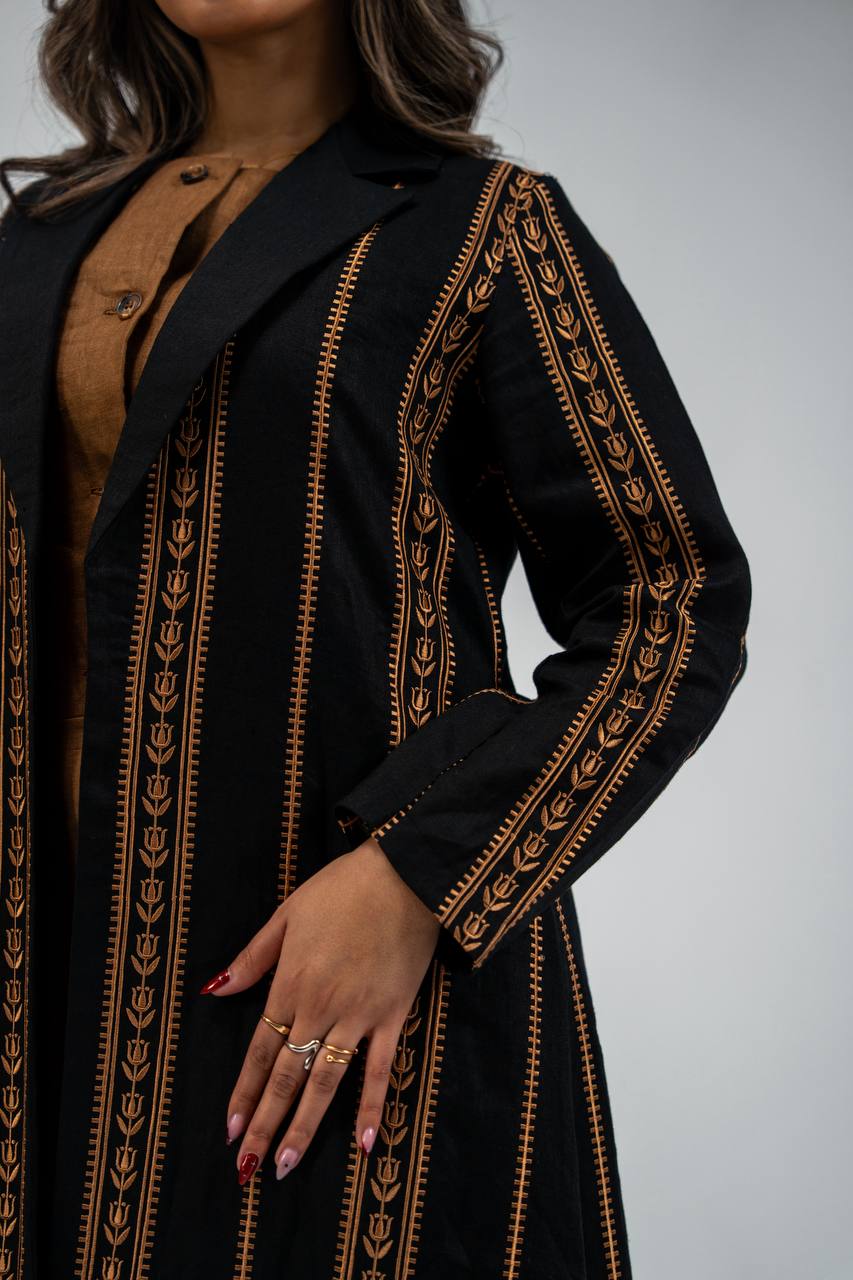 Linen abaya in black with embroidery