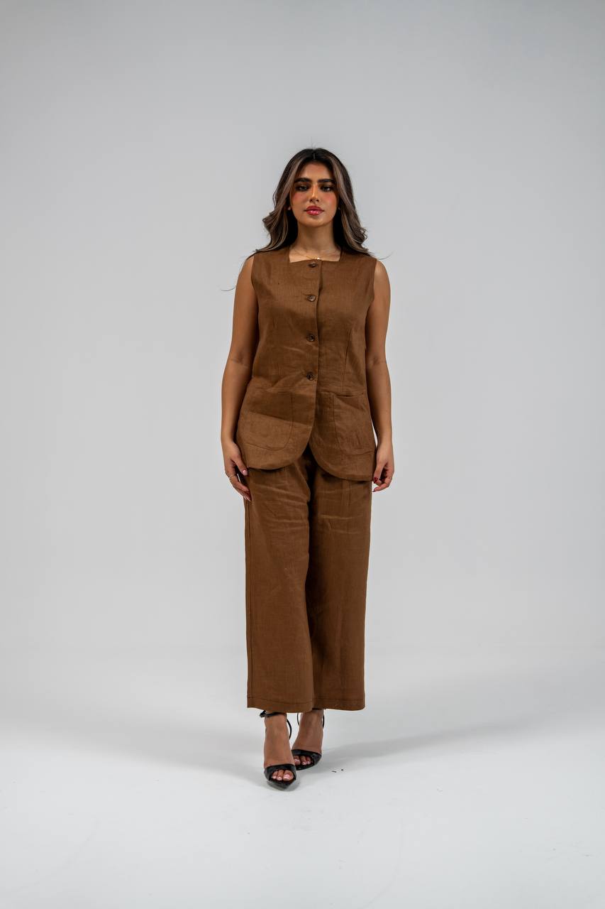 Vest and trousers set, camel linen