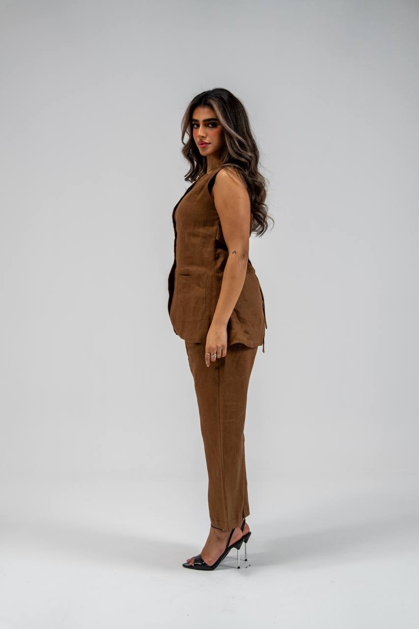 Vest and trousers set, camel linen