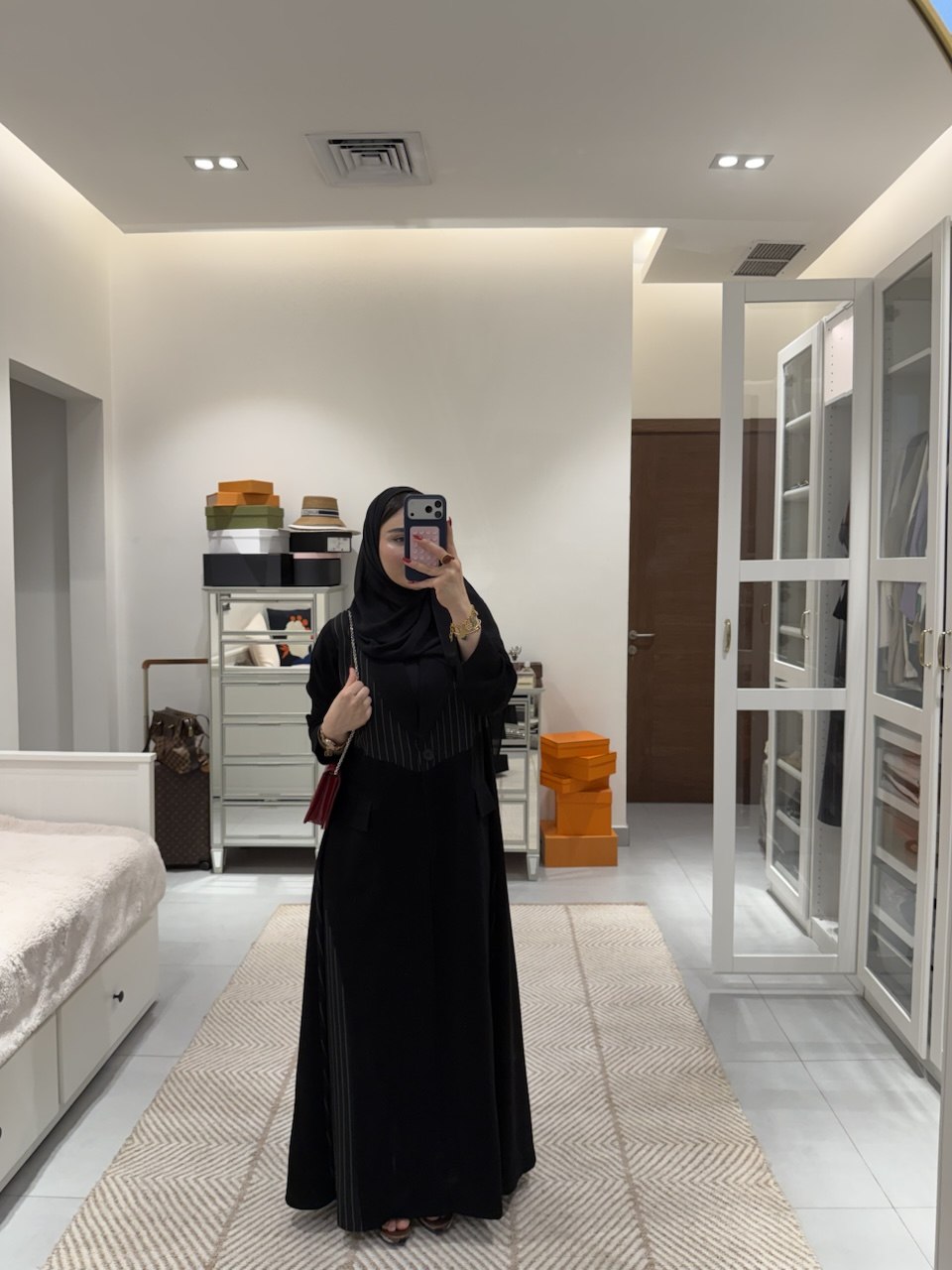 Black Crepe Abaya with Striped Trim – 2085