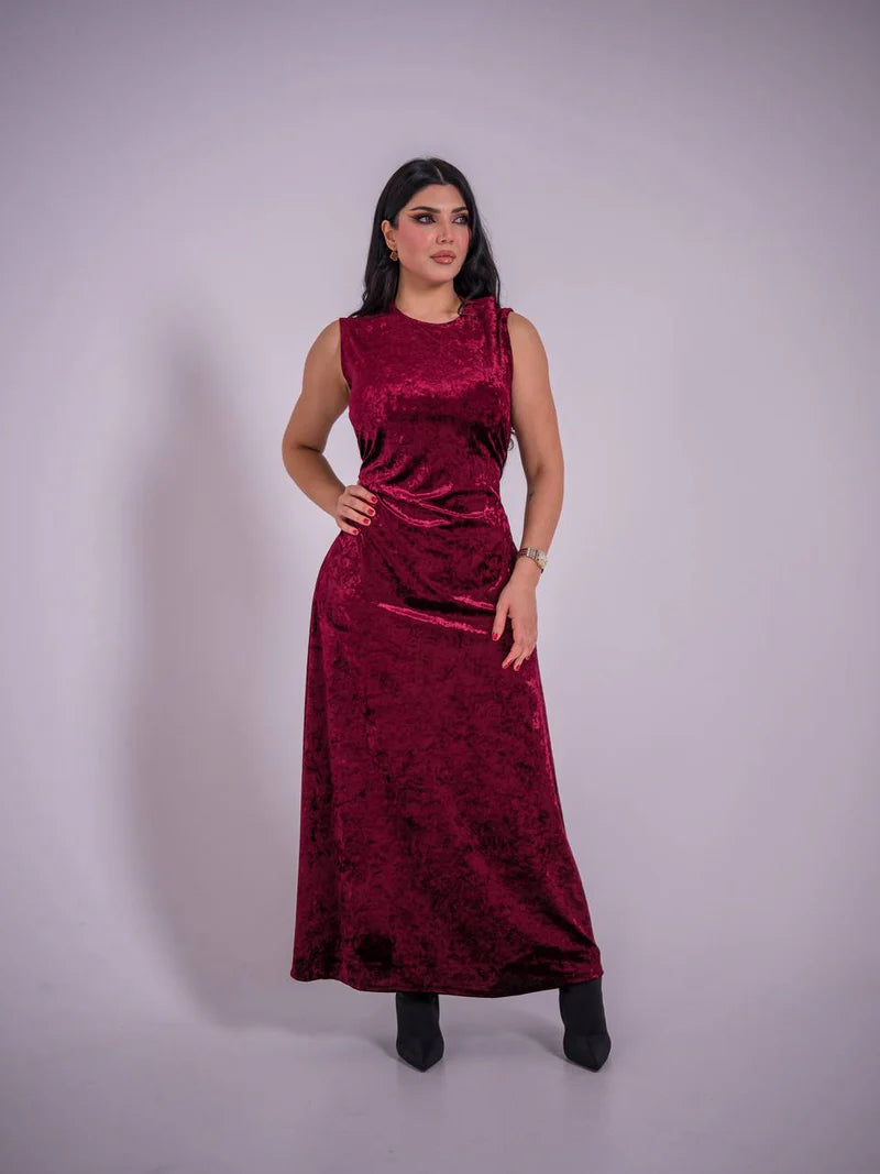Burgundy velvet dress. C:223 Red