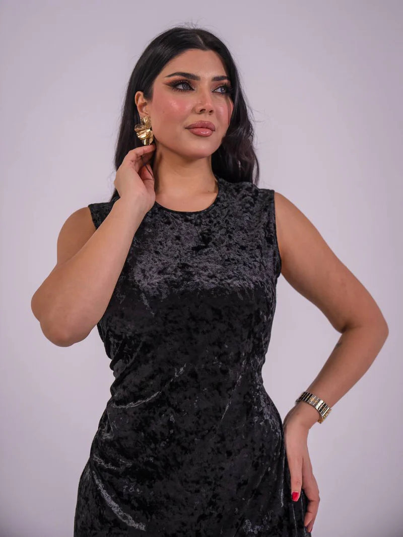 فستان أسود من المخمل المطاطي. C:223 أسود 
