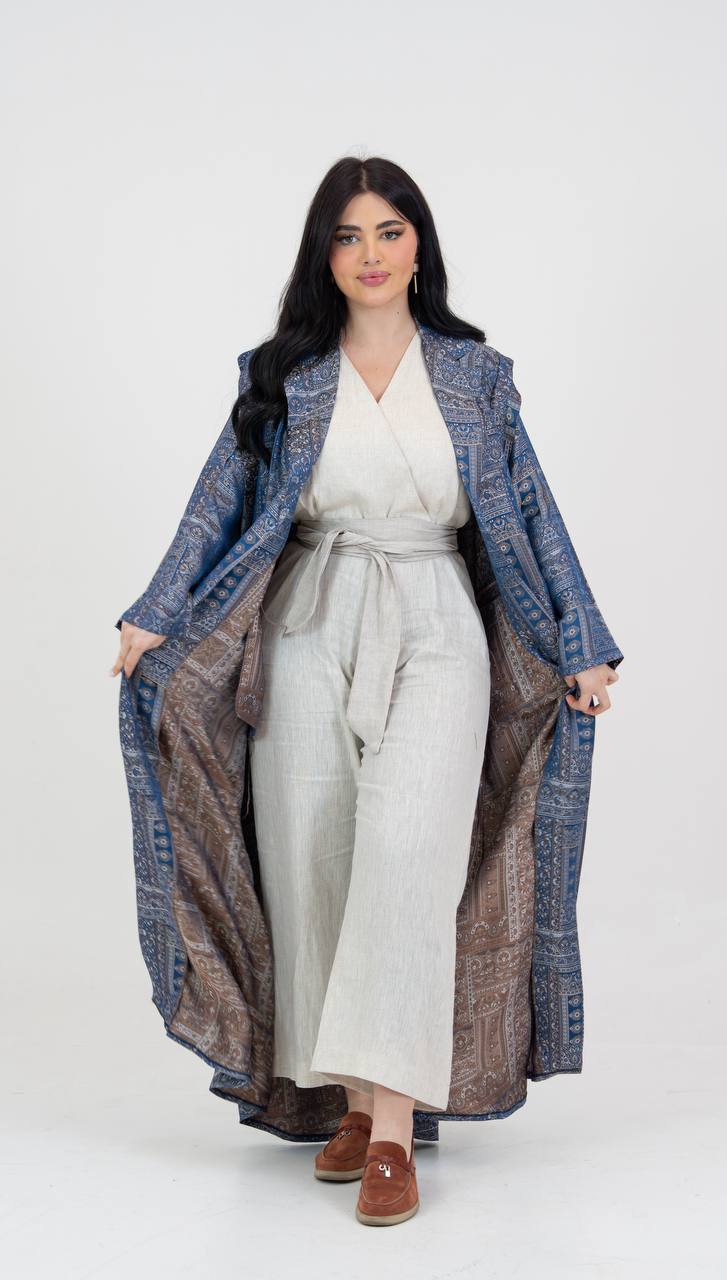 Abaya made of silk crepe fabric
