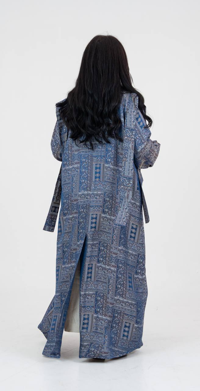 Abaya made of silk crepe fabric