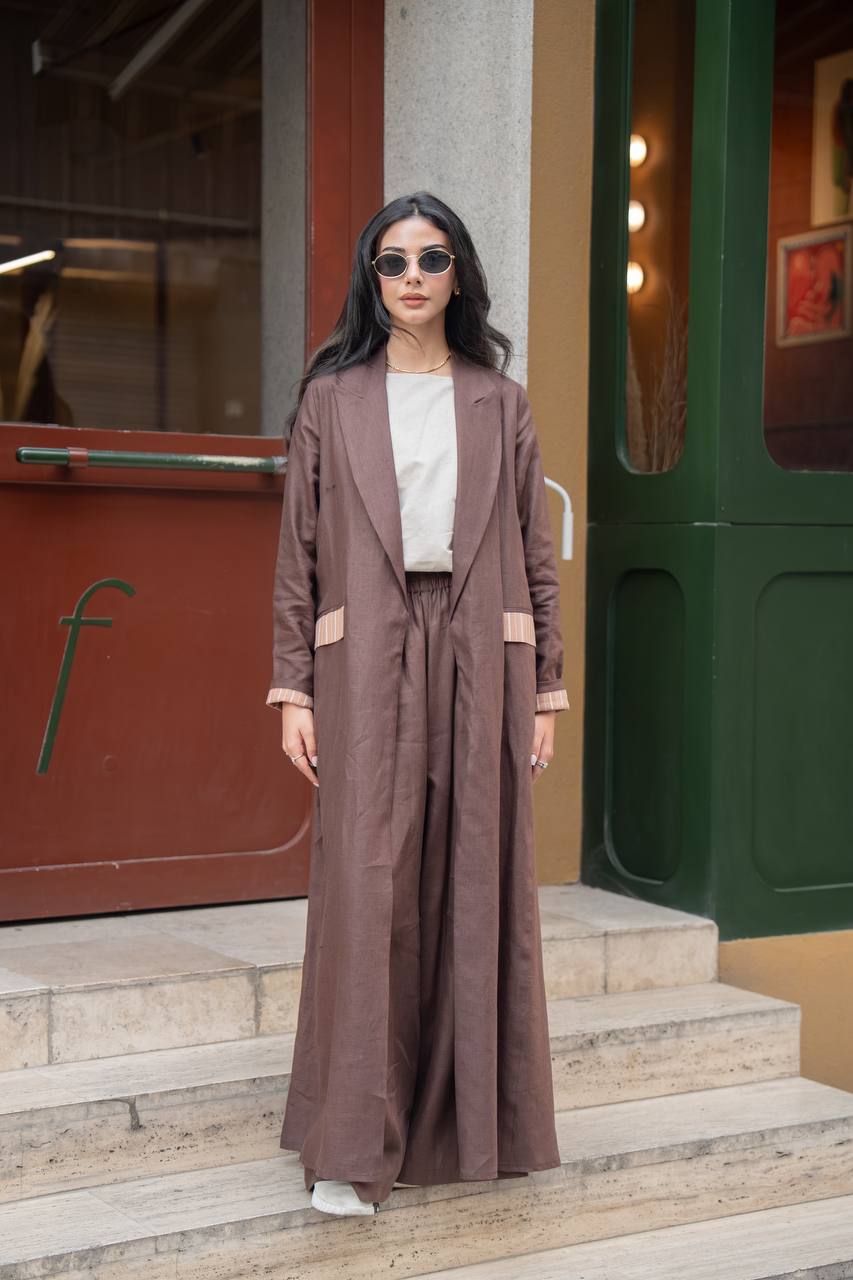 Linen abaya in brown