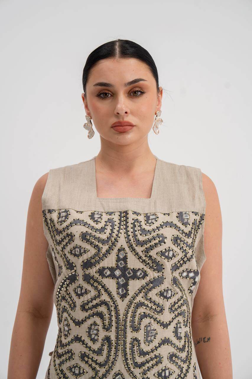 Beige linen dress with embroider