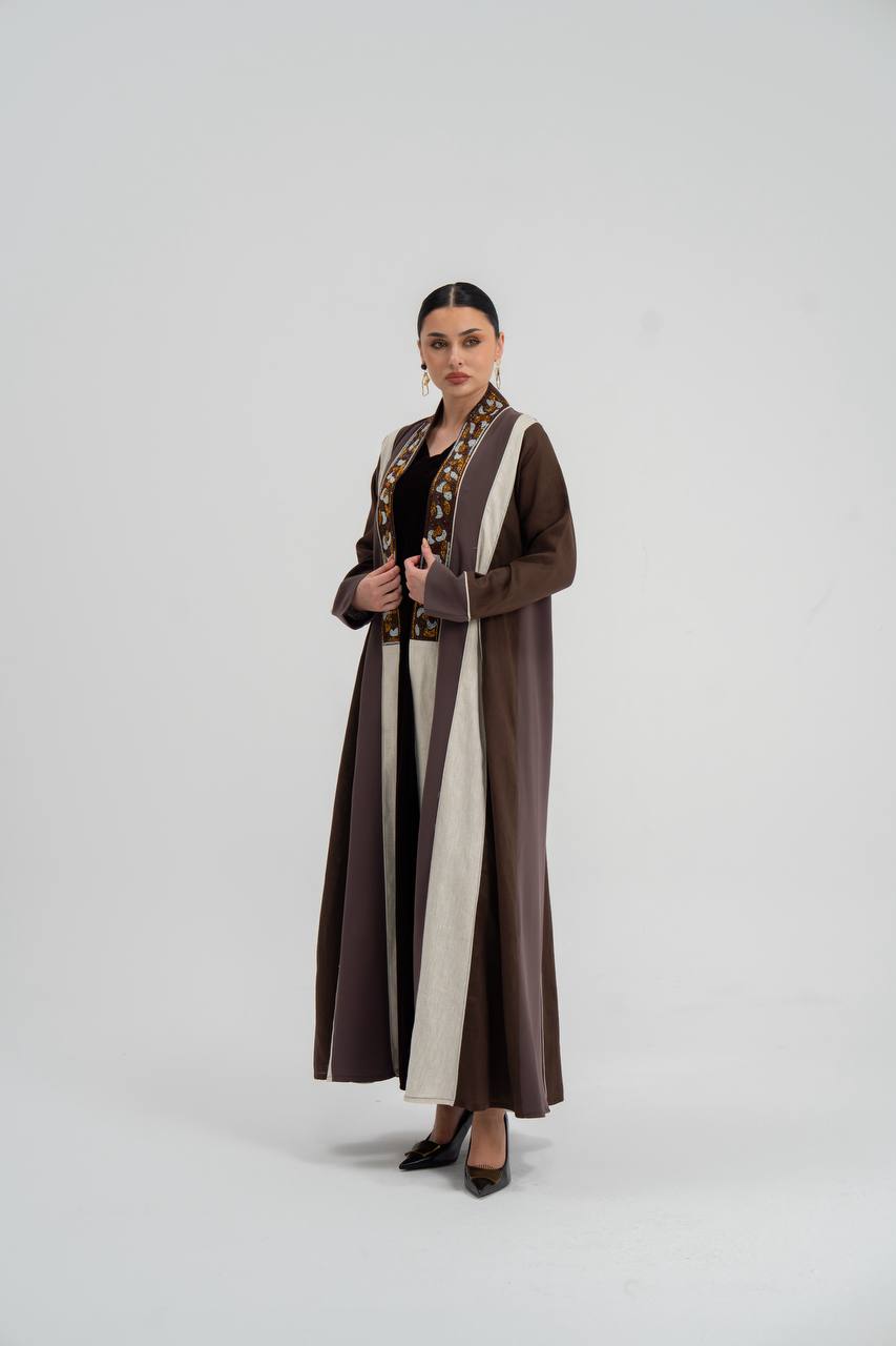 Linen abaya with embroidery
