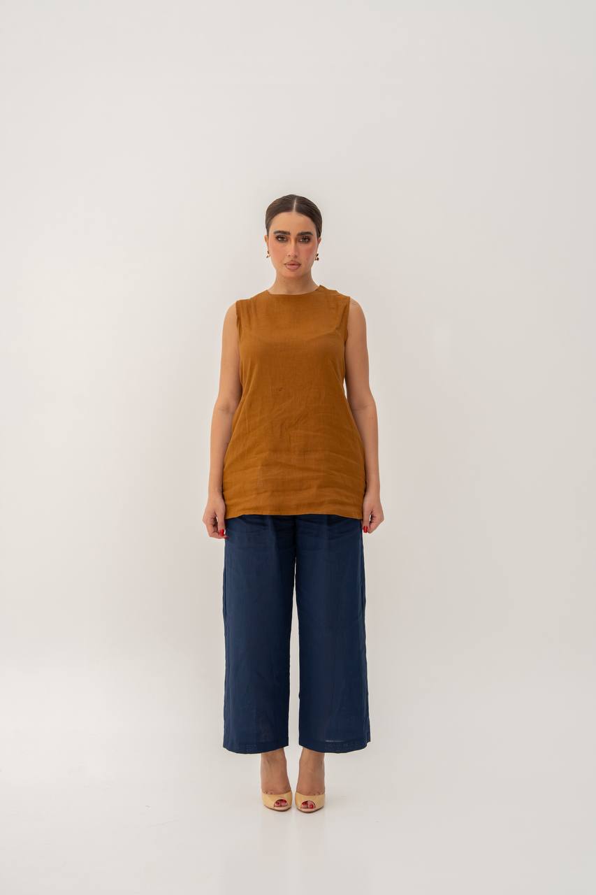 Camel-colored blouse and trousers set, linen