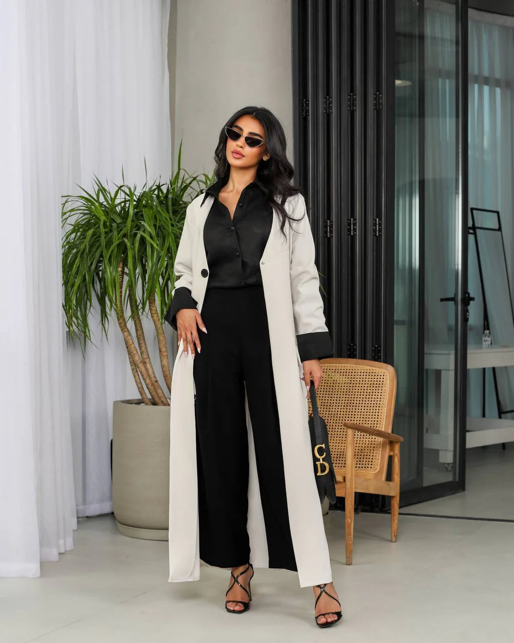 Crepe Abaya in white color: 6495white