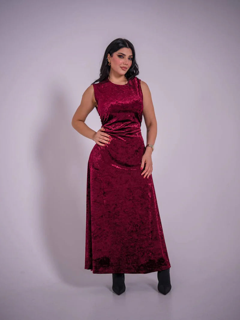 Burgundy velvet dress. C:223 Red