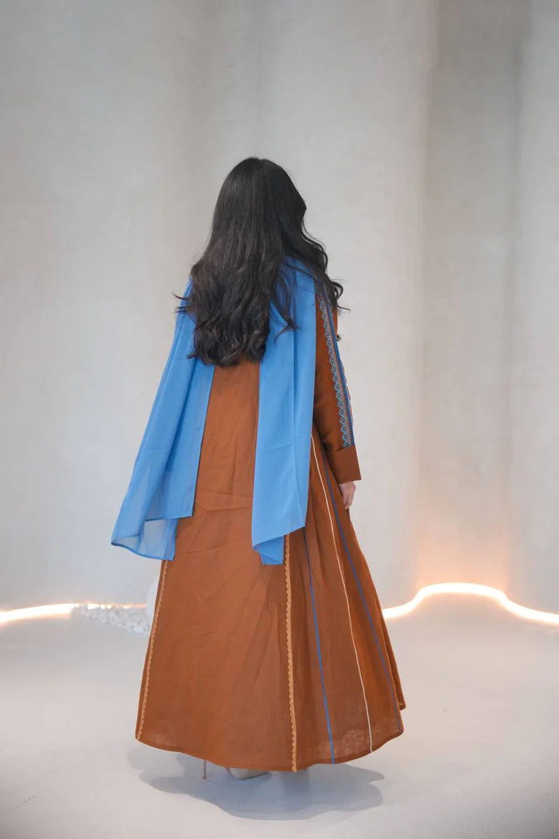 Linen abaya in camel color with embroidery C:6605 Brown