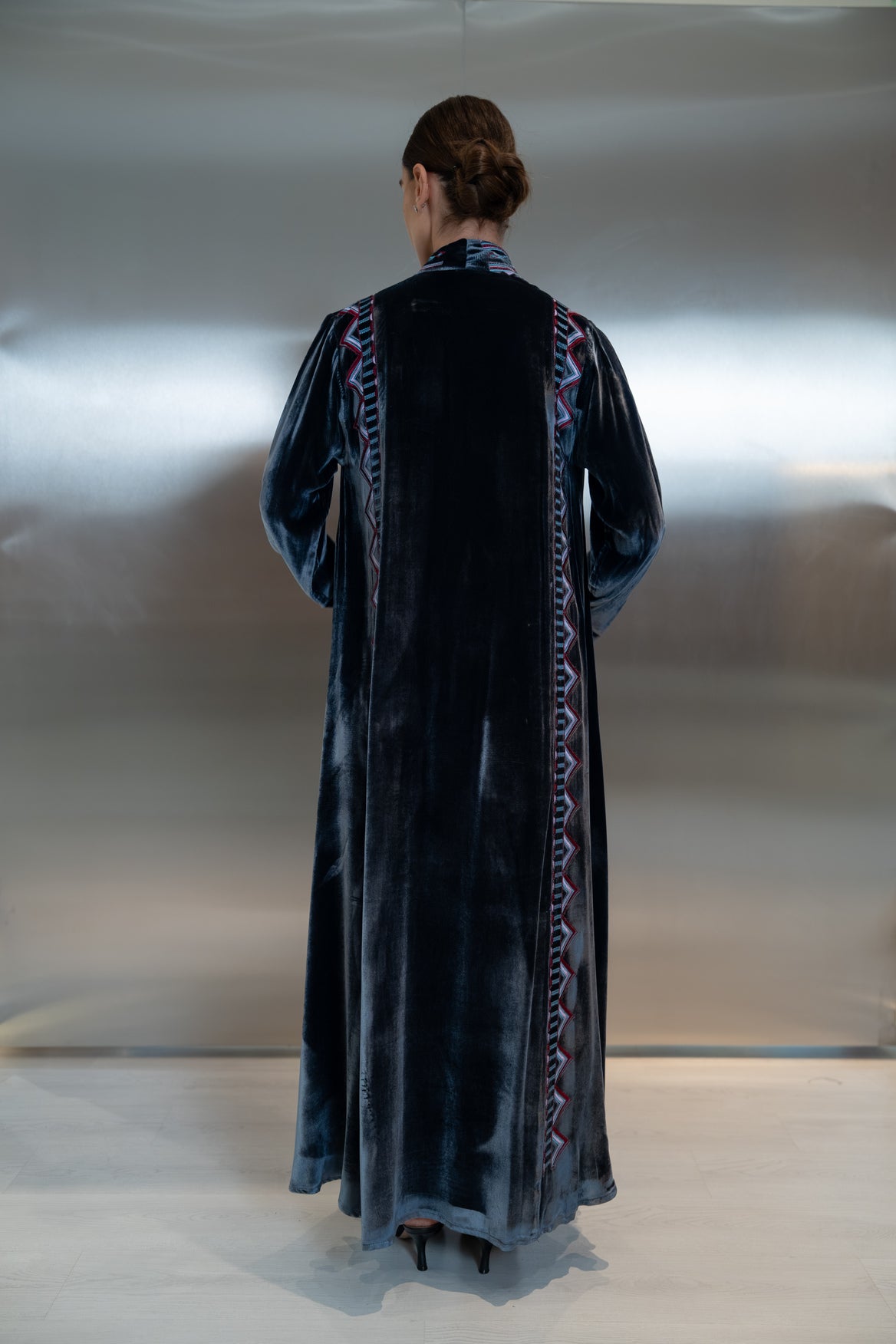 Grey Velvet Embroidered Abaya -2040