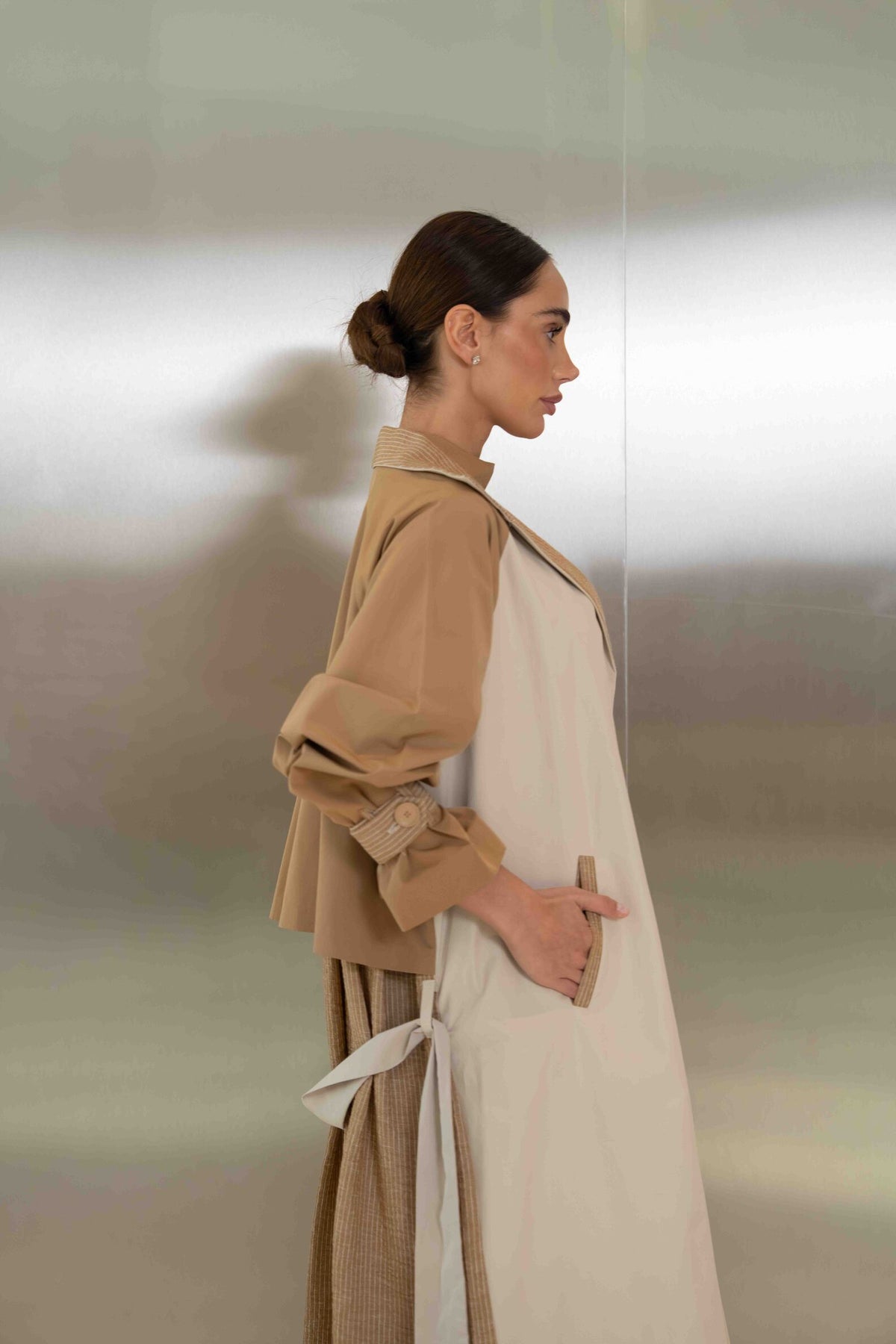 Beige & Light Beige Striped Trench Coat Abaya – 2061