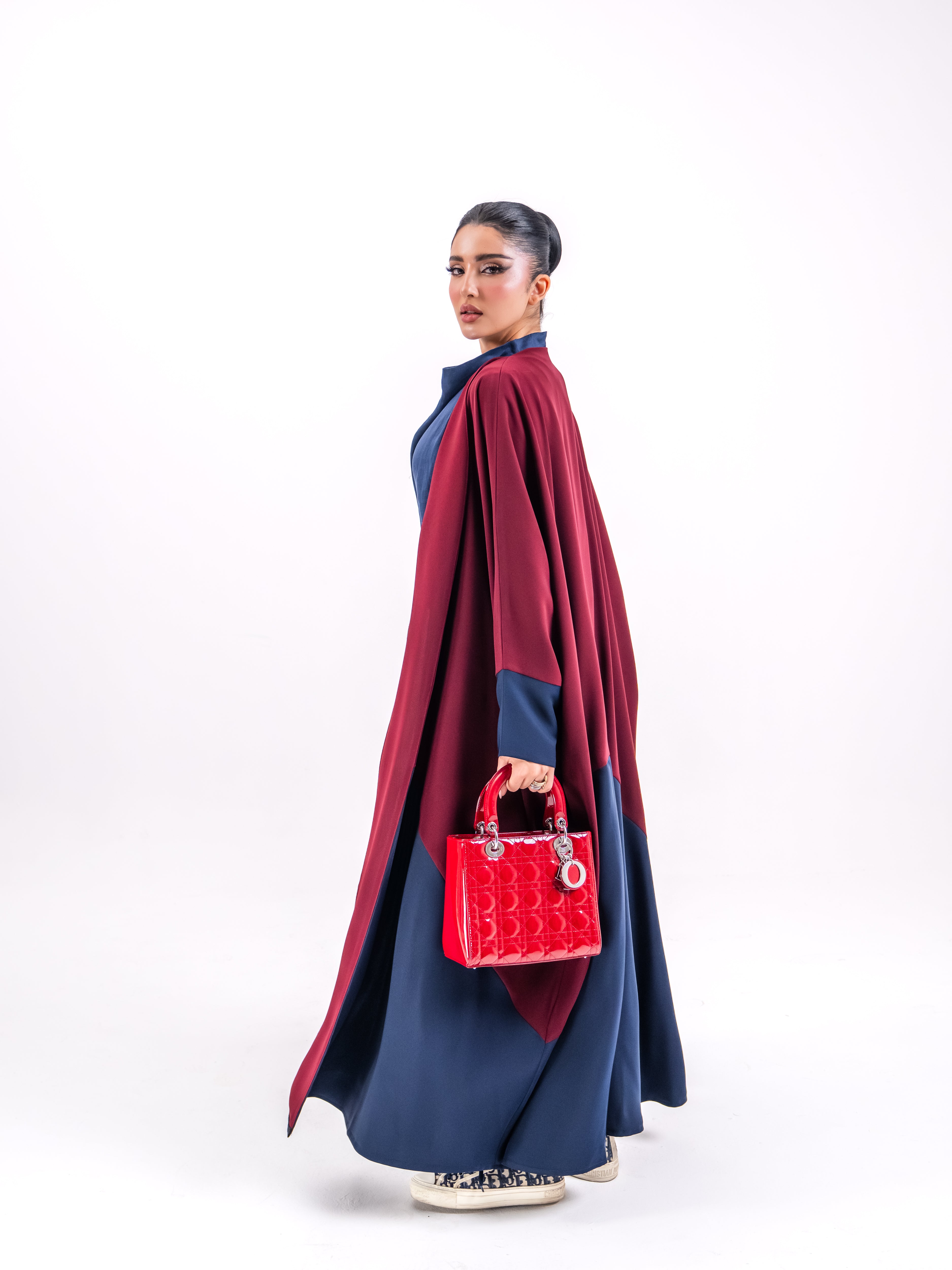 Free Size Crepe Abaya – Burgundy & Navy