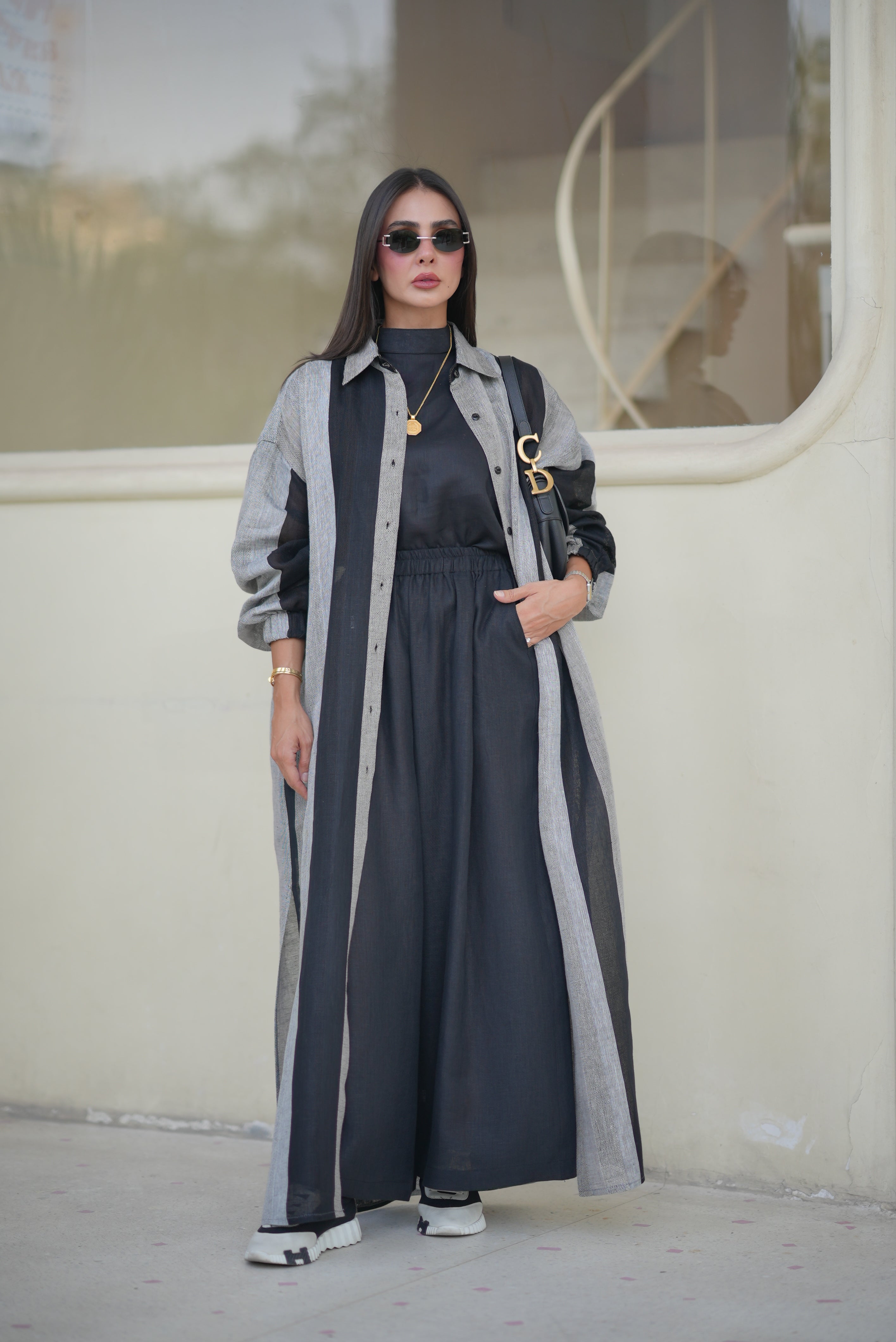 Black & Grey Linen Abaya – Free Size 1976