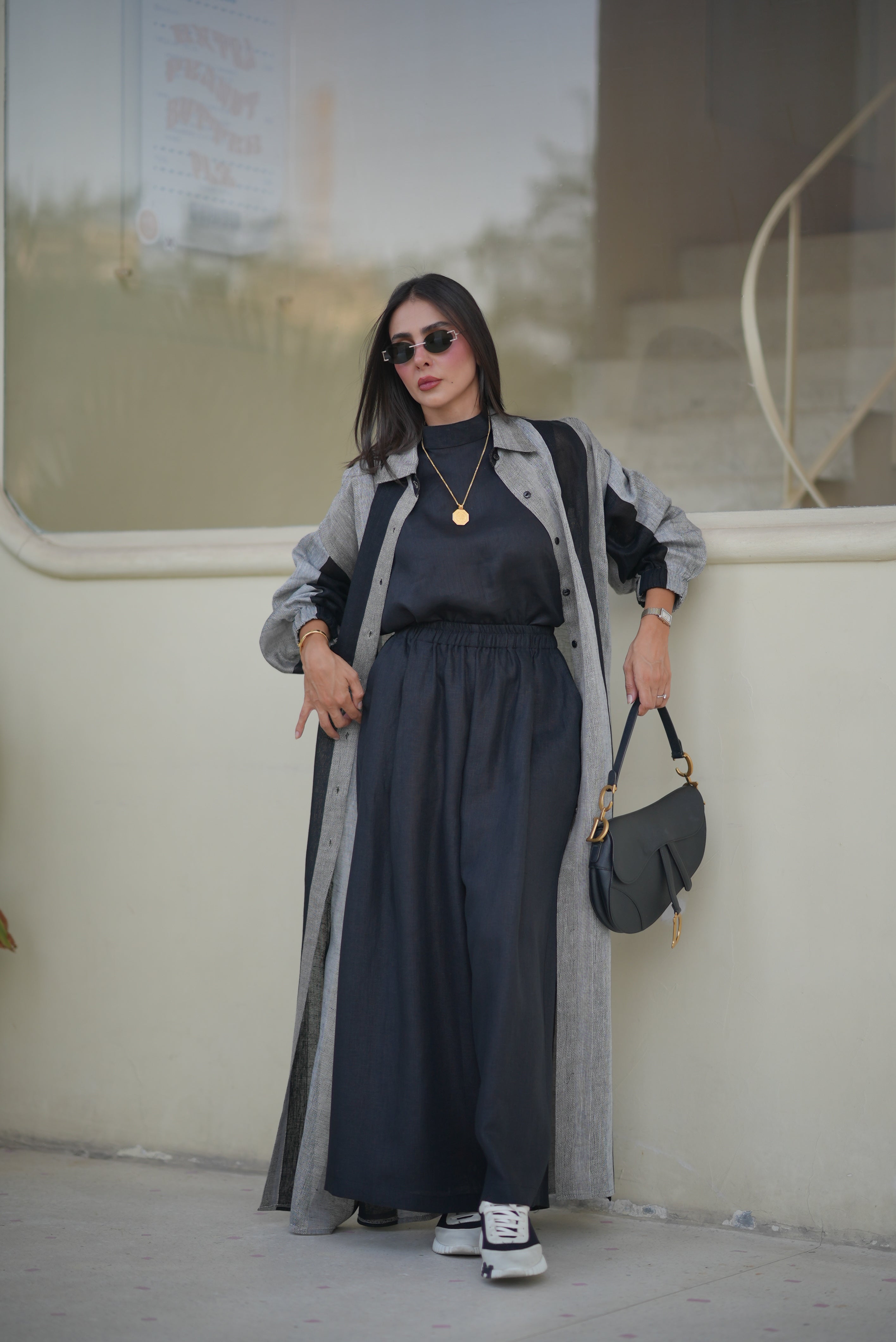 Black & Grey Linen Abaya – Free Size 1976